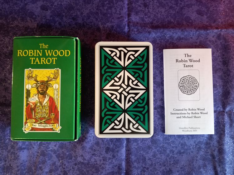 Deck Review for The Robin Wood Tarot